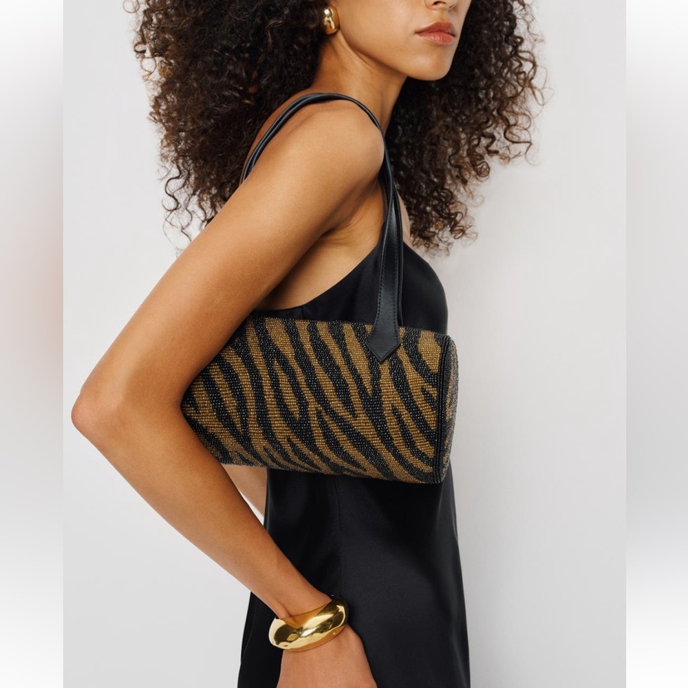 NWT & Dustbag REFORMATION CYLINDER BEADED SHOULDER BAG in black/bronze - Picture 4 of 11
